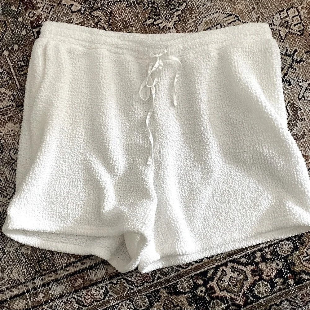 ELOQUII 18/20 Teddy Shorts in White - Women's